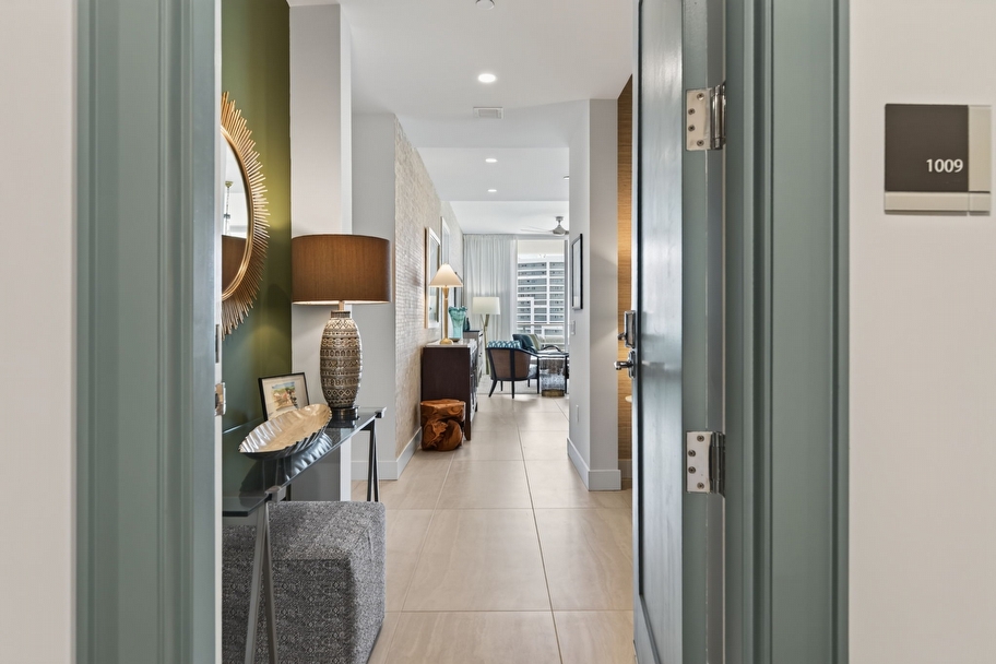 Residence 1009 at BAYSO Sarasota Waterfront Luxury Condo in The Quay - Sarasota luxury real estate