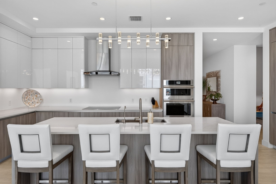 Just Listed Rare BAYSO Penthouse Residence 1903 - Sarasota luxury real estate
