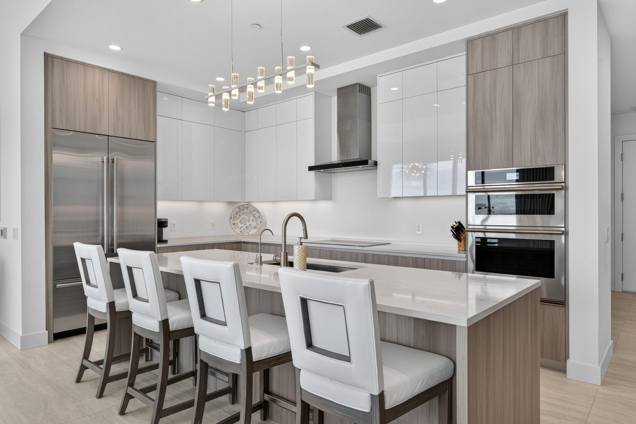 Just Listed Rare BAYSO Penthouse Residence 1903 - Sarasota luxury real estate