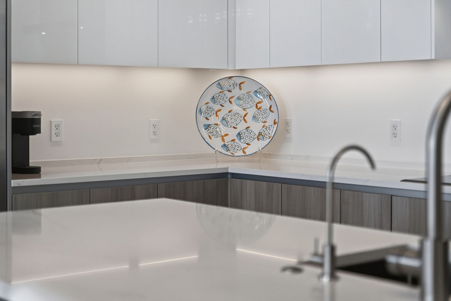 Just Listed Rare BAYSO Penthouse Residence 1903 - Sarasota luxury real estate