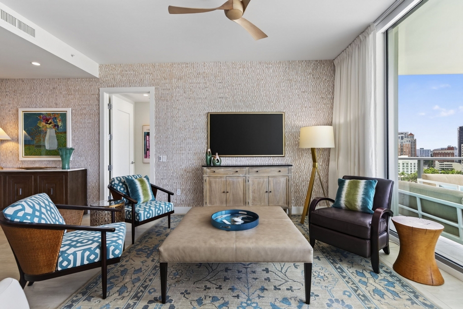 Residence 1009 at BAYSO Sarasota Waterfront Luxury Condo in The Quay - Sarasota luxury real estate