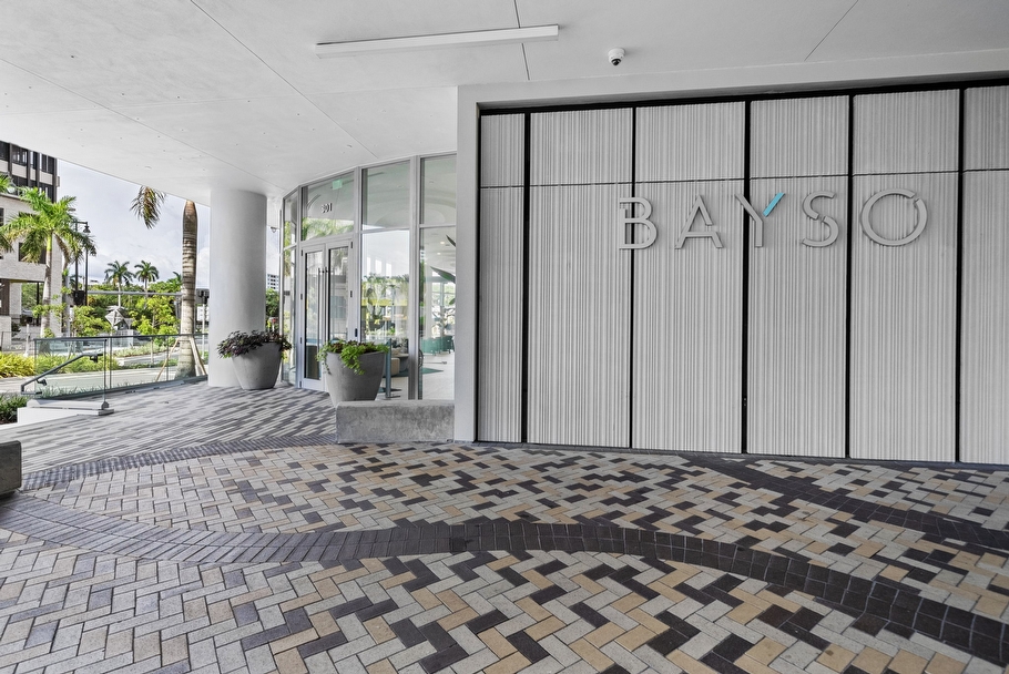 Residence 1009 at BAYSO Sarasota Waterfront Luxury Condo in The Quay - Sarasota luxury real estate