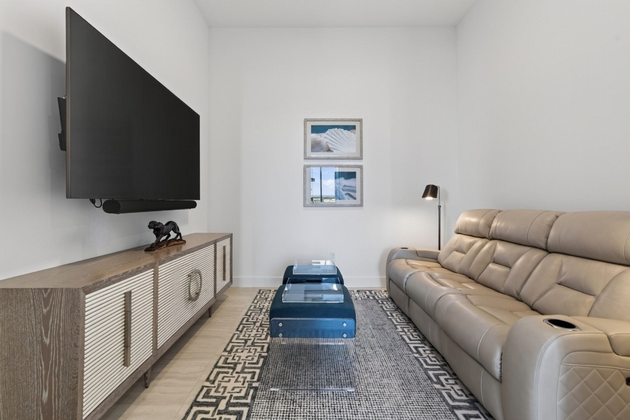 Just Listed Rare BAYSO Penthouse Residence 1903 - Sarasota luxury real estate