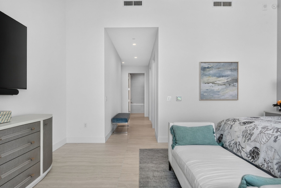 Just Listed Rare BAYSO Penthouse Residence 1903 - Sarasota luxury real estate