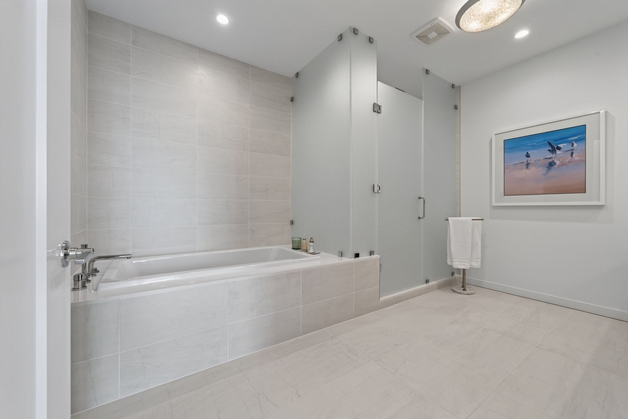 Just Listed Rare BAYSO Penthouse Residence 1903 - Sarasota luxury real estate