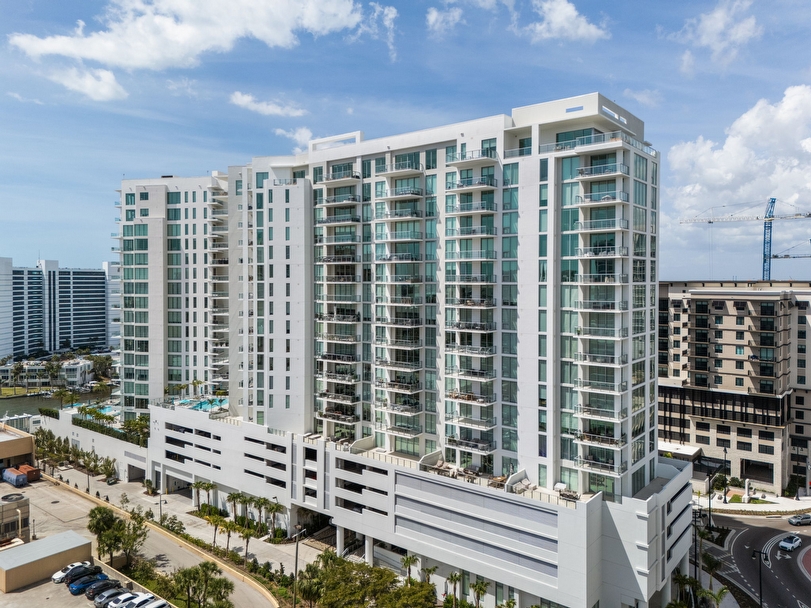 Residence 1009 at BAYSO Sarasota Waterfront Luxury Condo in The Quay - Sarasota luxury real estate