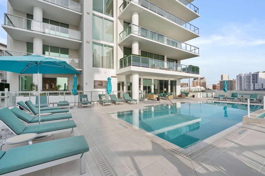 Residence 1009 at BAYSO Sarasota Waterfront Luxury Condo in The Quay - Sarasota luxury real estate
