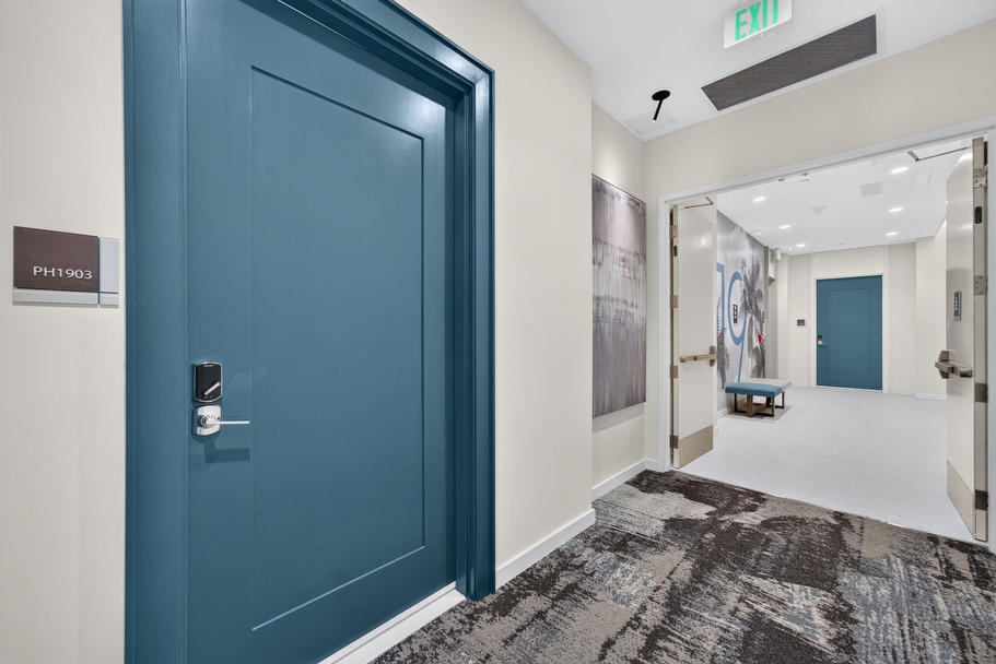 Just Listed Rare BAYSO Penthouse Residence 1903 - Sarasota luxury real estate