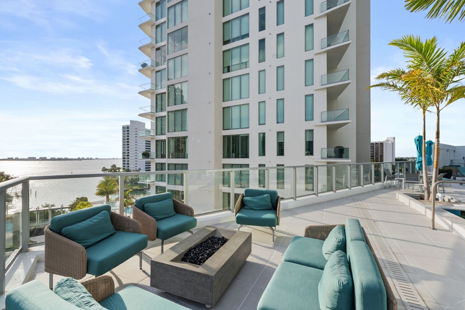 Residence 1009 at BAYSO Sarasota Waterfront Luxury Condo in The Quay - Sarasota luxury real estate