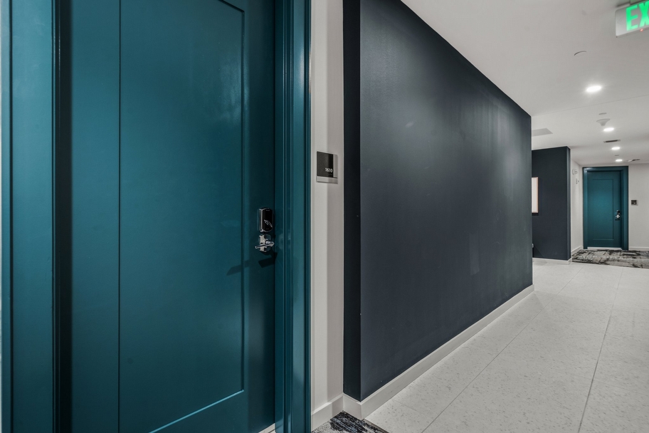 Price refined for the market today a truly exceptional opportunity for Unit 1610 at BAYSO Sarasota - Miami luxury real estate