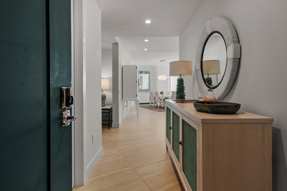 Price refined for the market today a truly exceptional opportunity for Unit 1610 at BAYSO Sarasota - Miami luxury real estate