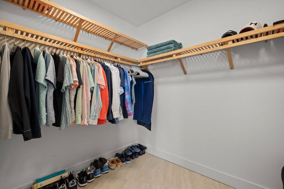 Price refined for the market today a truly exceptional opportunity for Unit 1610 at BAYSO Sarasota - Miami luxury real estate