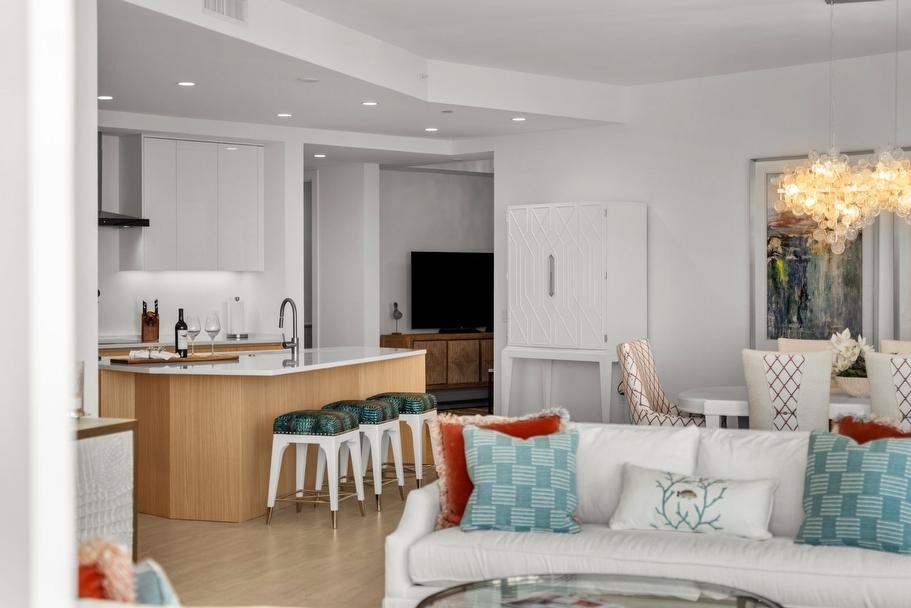 Price refined for the market today a truly exceptional opportunity for Unit 1610 at BAYSO Sarasota - Miami luxury real estate