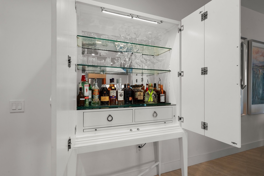 Price refined for the market today a truly exceptional opportunity for Unit 1610 at BAYSO Sarasota - Miami luxury real estate