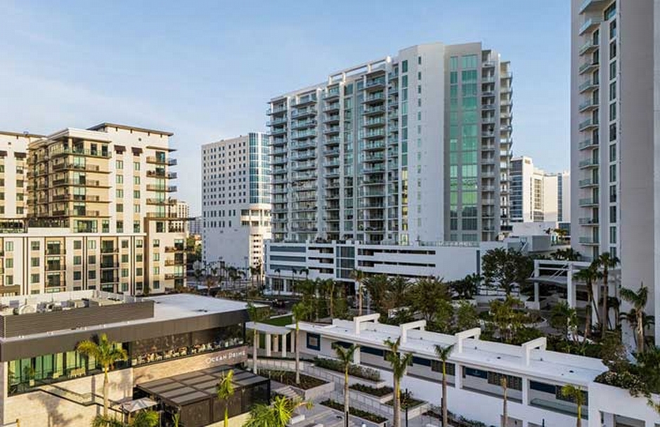 Sarasota Real Estate Market & Luxury Condos in 2025