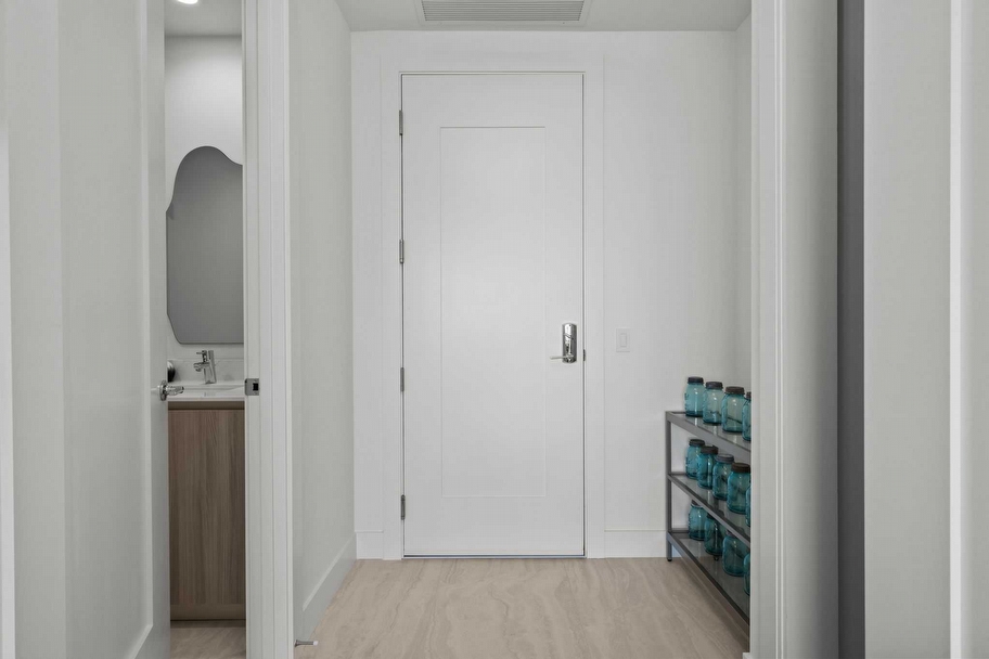 Just Listed Unit 1703 at BAYSO Sarasota | Luxury 2-Bed + Den Condo - Sarasota luxury real estate