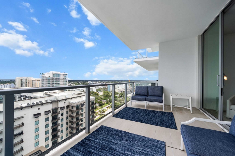 Just Listed Unit 1703 at BAYSO Sarasota | Luxury 2-Bed + Den Condo - Sarasota luxury real estate