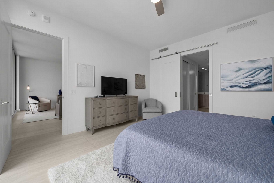 Just Listed Unit 1703 at BAYSO Sarasota | Luxury 2-Bed + Den Condo - Sarasota luxury real estate