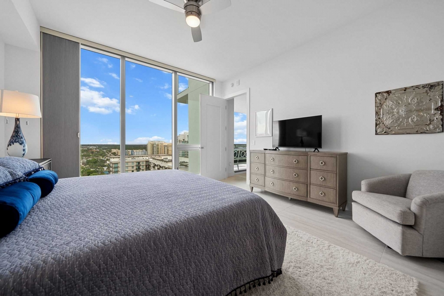 Just Listed Unit 1703 at BAYSO Sarasota | Luxury 2-Bed + Den Condo - Sarasota luxury real estate