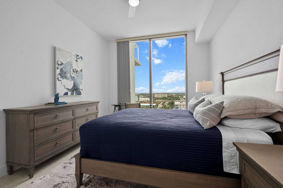 Just Listed Unit 1703 at BAYSO Sarasota | Luxury 2-Bed + Den Condo - Sarasota luxury real estate