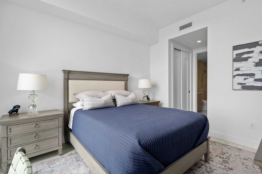 Just Listed Unit 1703 at BAYSO Sarasota | Luxury 2-Bed + Den Condo - Sarasota luxury real estate