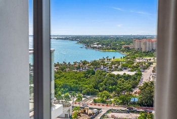 Just Listed Rare BAYSO Penthouse Residence 1903 thumbnail