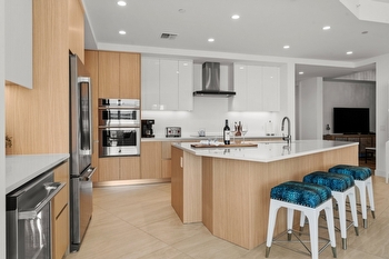 Price refined for the market today a truly exceptional opportunity for Unit 1610 at BAYSO Sarasota thumbnail