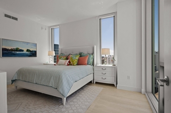 Price refined for the market today a truly exceptional opportunity for Unit 1610 at BAYSO Sarasota thumbnail