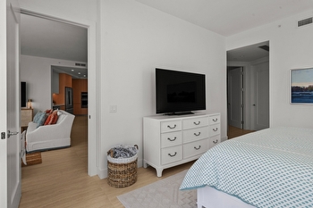 Price refined for the market today a truly exceptional opportunity for Unit 1610 at BAYSO Sarasota thumbnail