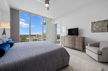 Just Listed Unit 1703 at BAYSO Sarasota | Luxury 2-Bed + Den Condo thumbnail