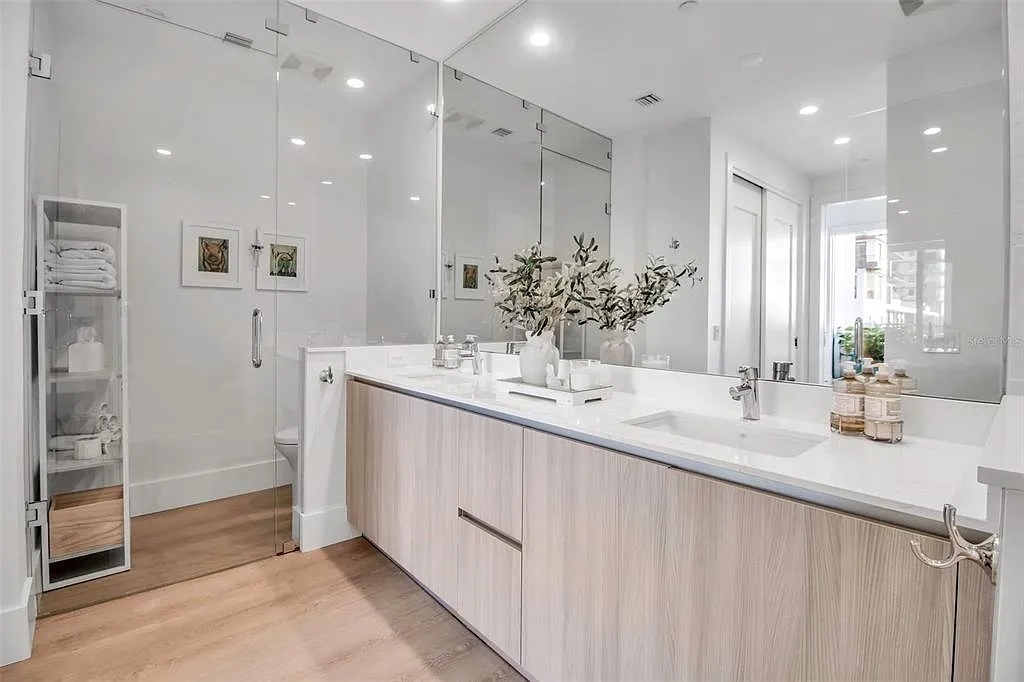 301 QUAY COMMONS UNIT 503