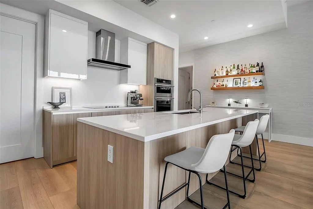 301 QUAY COMMONS UNIT 503