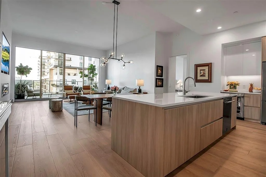 301 QUAY COMMONS UNIT 503