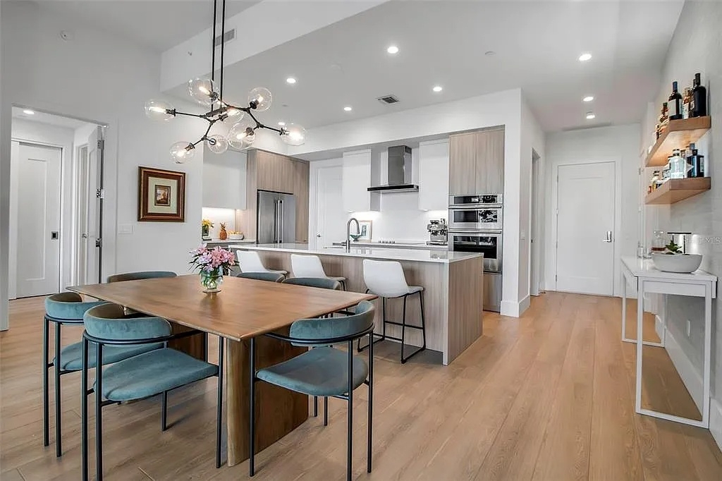 301 QUAY COMMONS UNIT 503