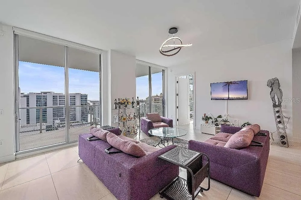 301 QUAY COMMONS UNIT 1707