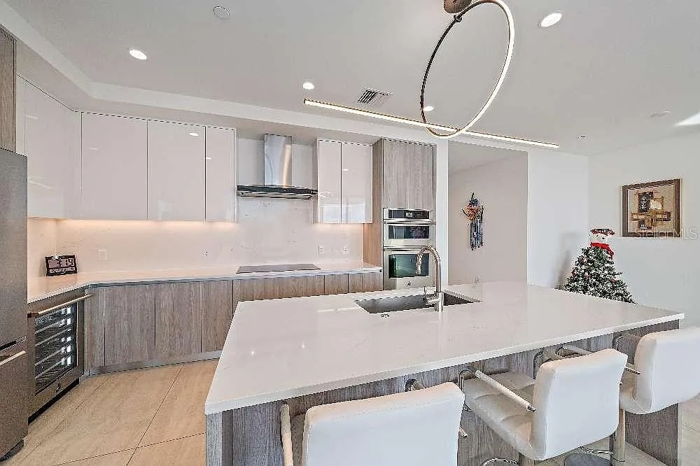 301 QUAY COMMONS UNIT 1707