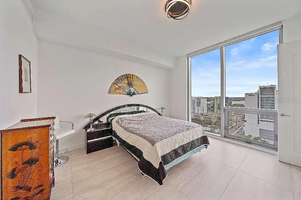 301 QUAY COMMONS UNIT 1707