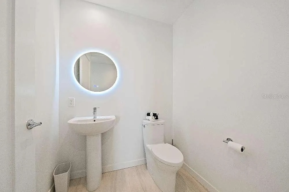 301 QUAY COMMONS UNIT 1707