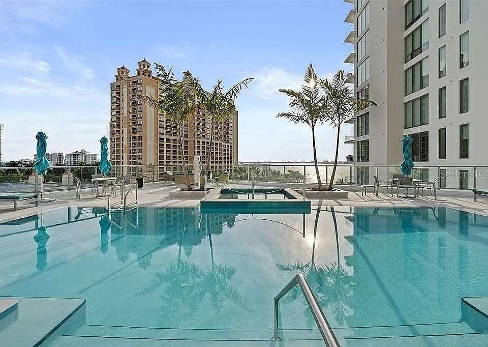 301 QUAY COMMONS UNIT 1707