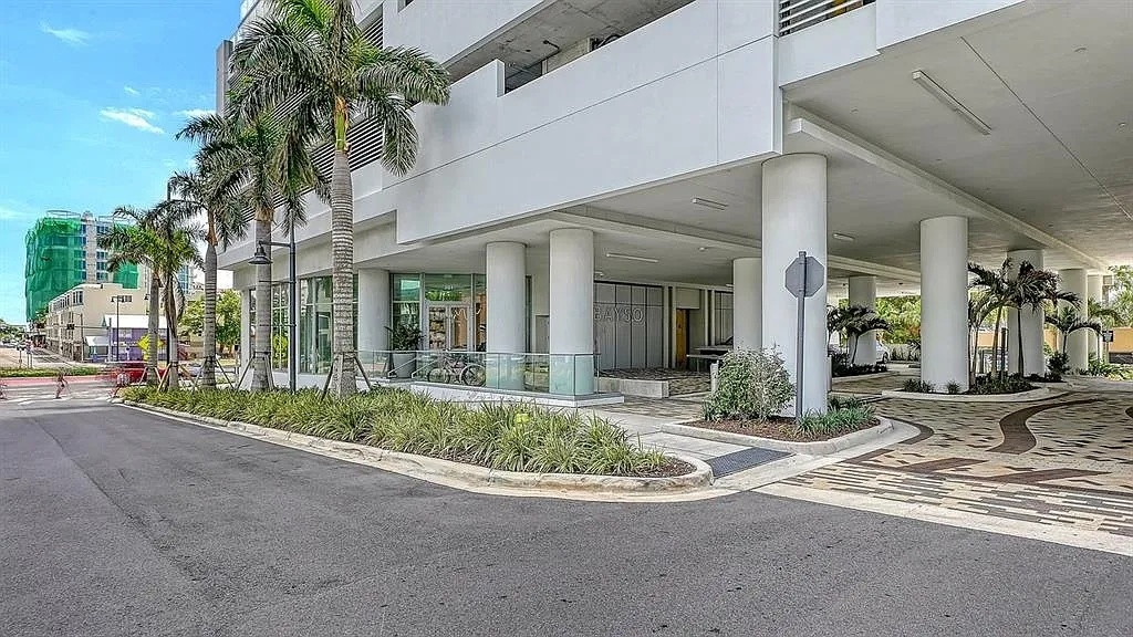 301 QUAY COMMONS UNIT 1210