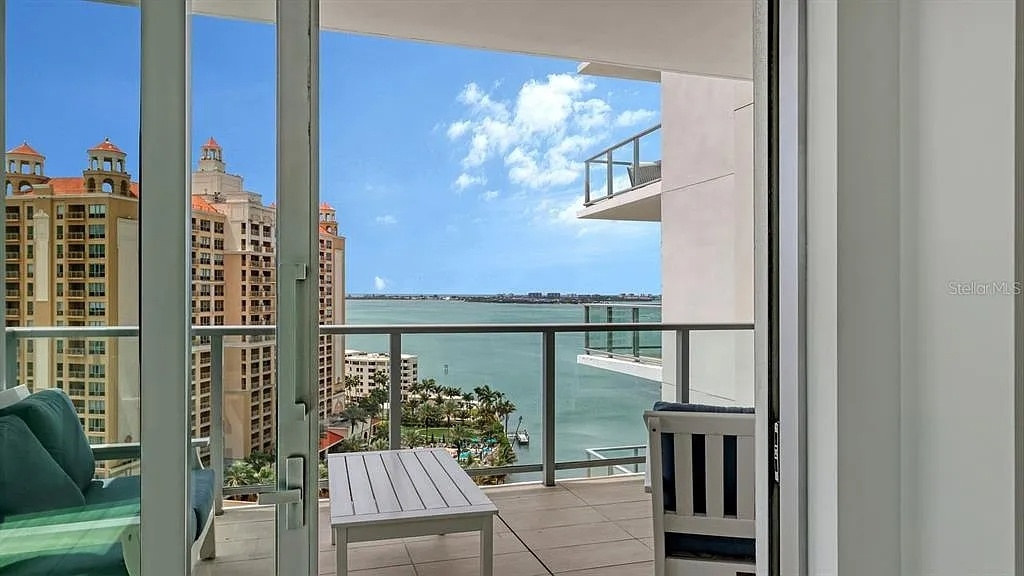301 QUAY COMMONS UNIT 1210