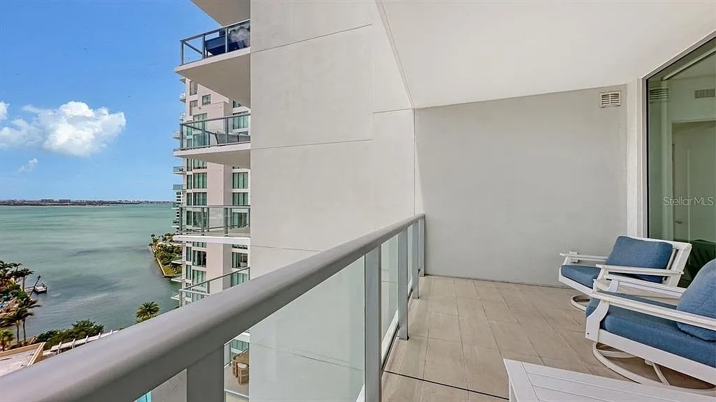 301 QUAY COMMONS UNIT 1210