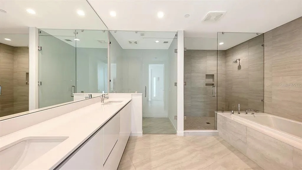 301 QUAY COMMONS UNIT 1210