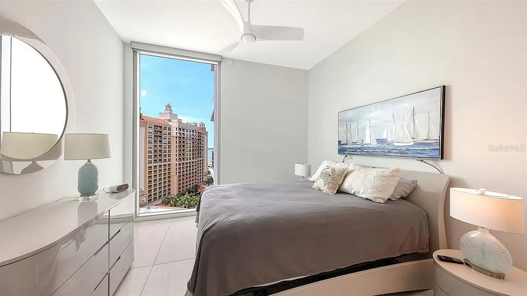 301 QUAY COMMONS UNIT 1210