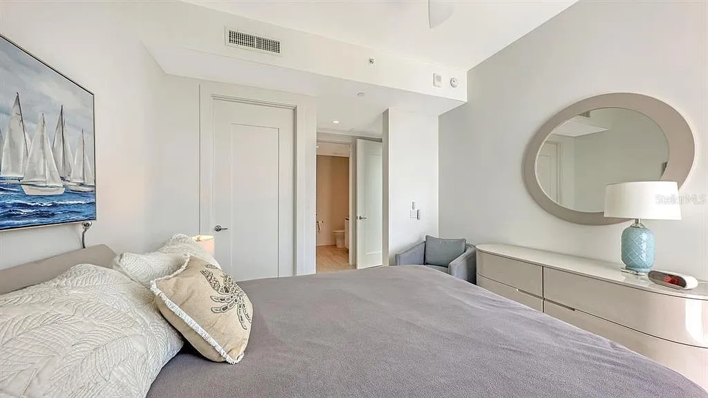 301 QUAY COMMONS UNIT 1210