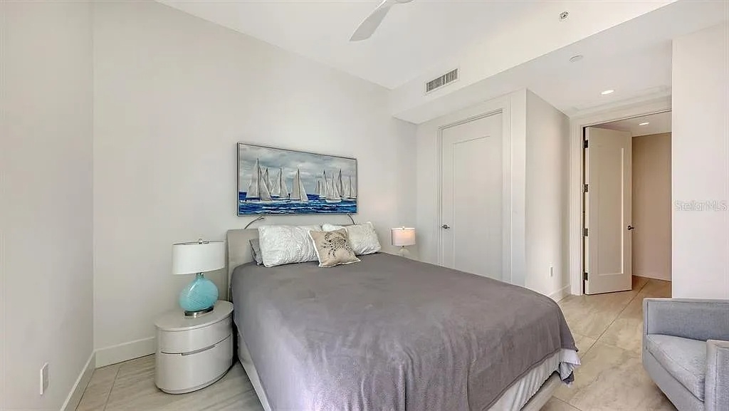 301 QUAY COMMONS UNIT 1210