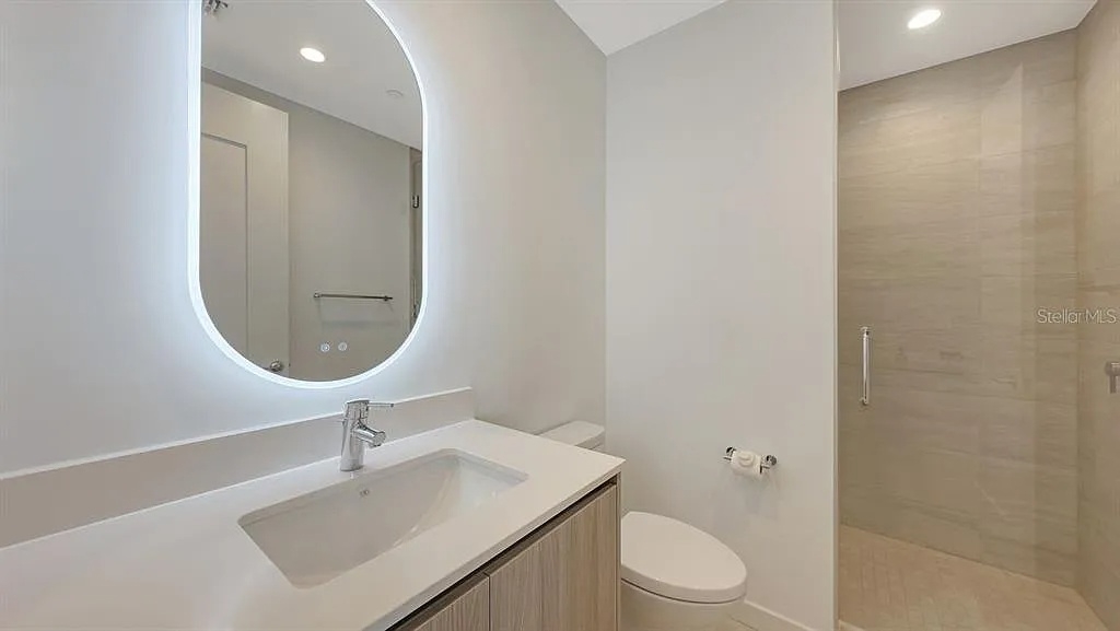 301 QUAY COMMONS UNIT 1210