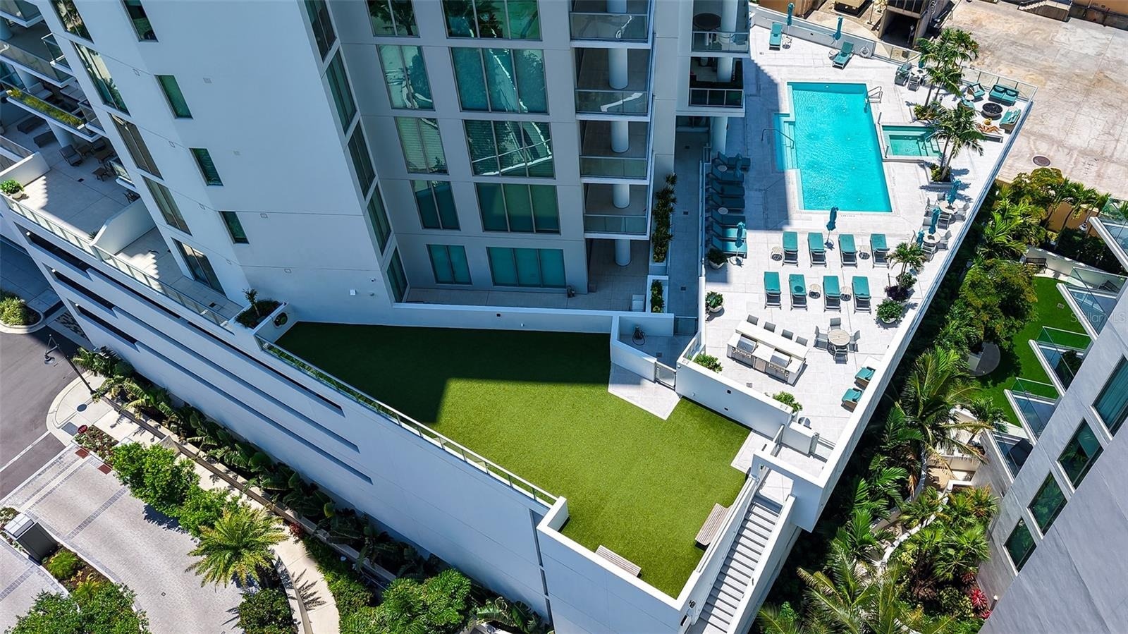 301 Quay Cmns