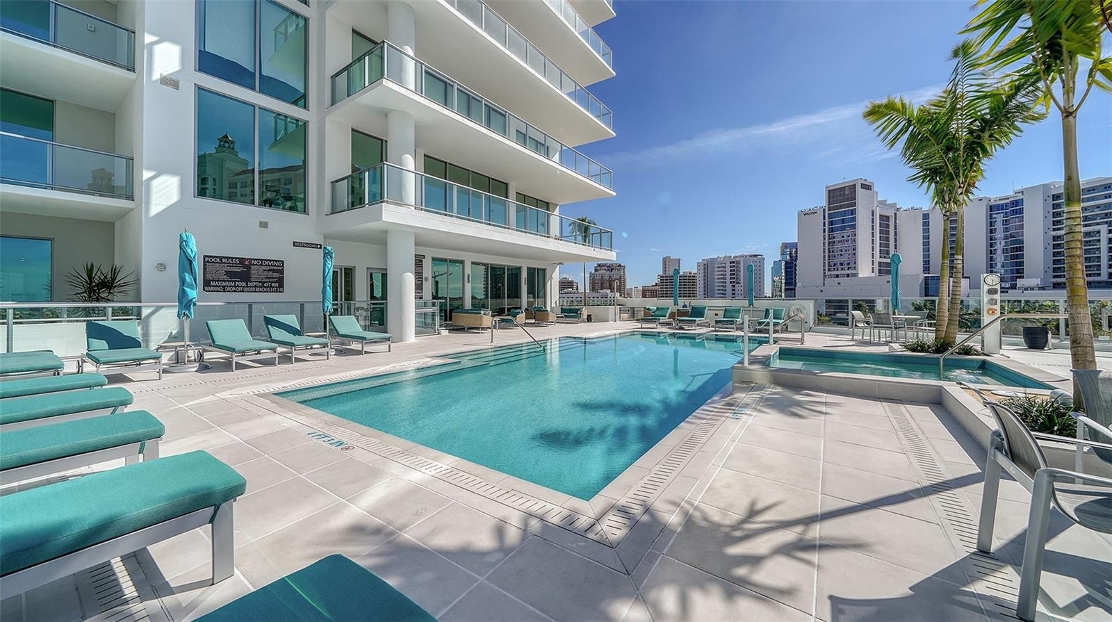 301 Quay Cmns