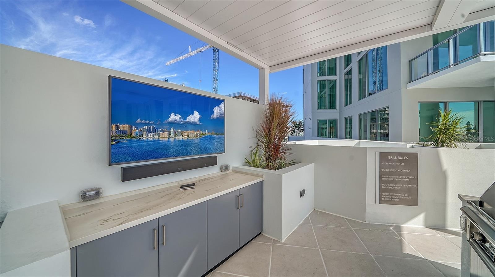301 Quay Cmns